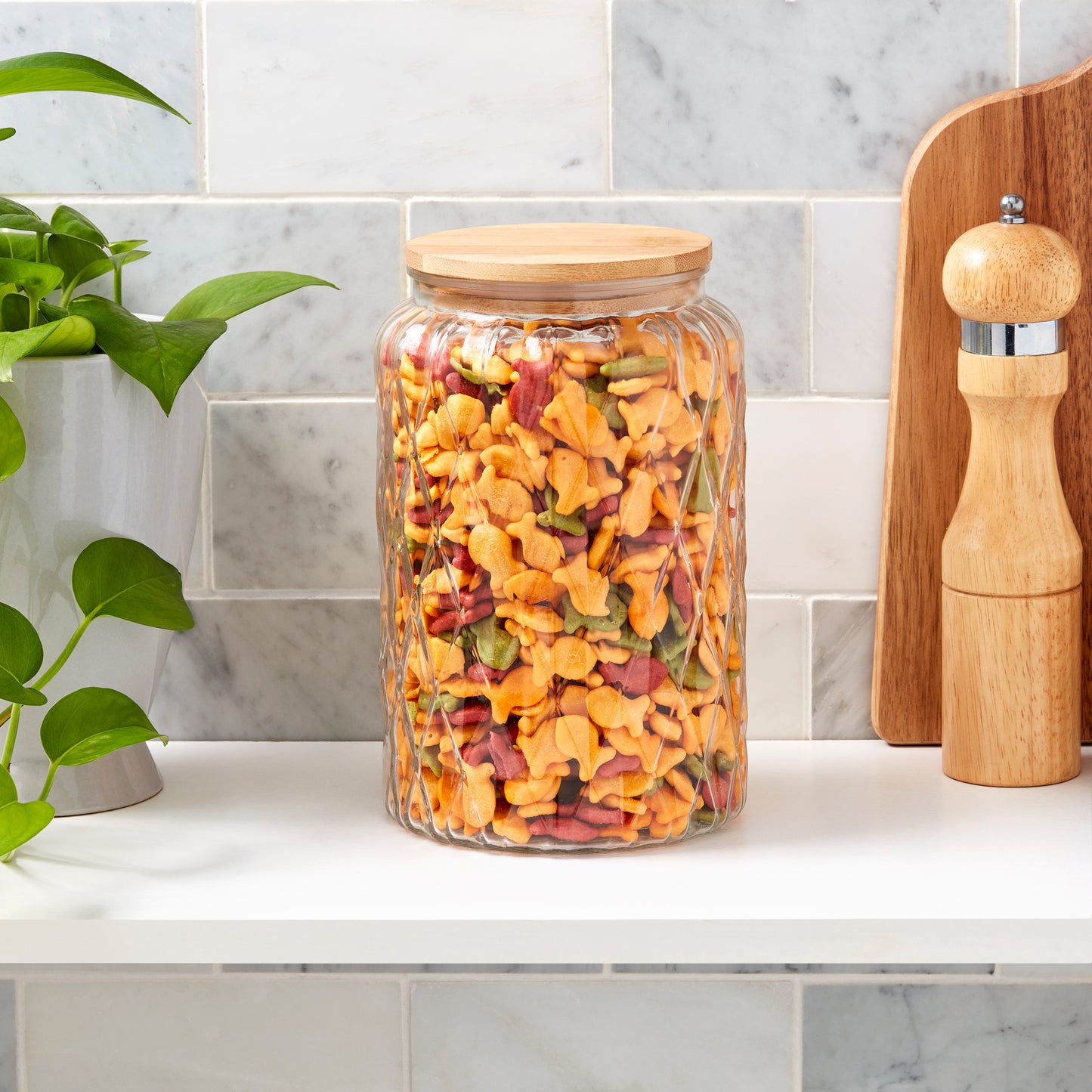 Large Glass Canister with Bamboo Lid, 2 Liter