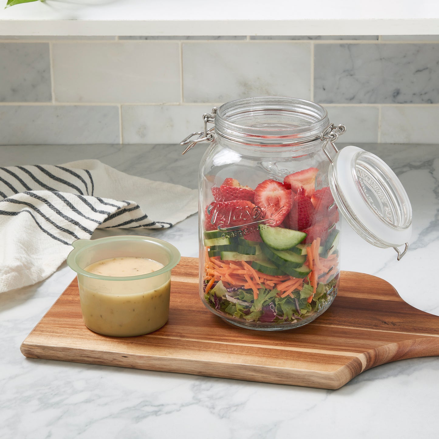 Large Airtight Glass Food-to-Go Clamp Jar, 1.5 Liter